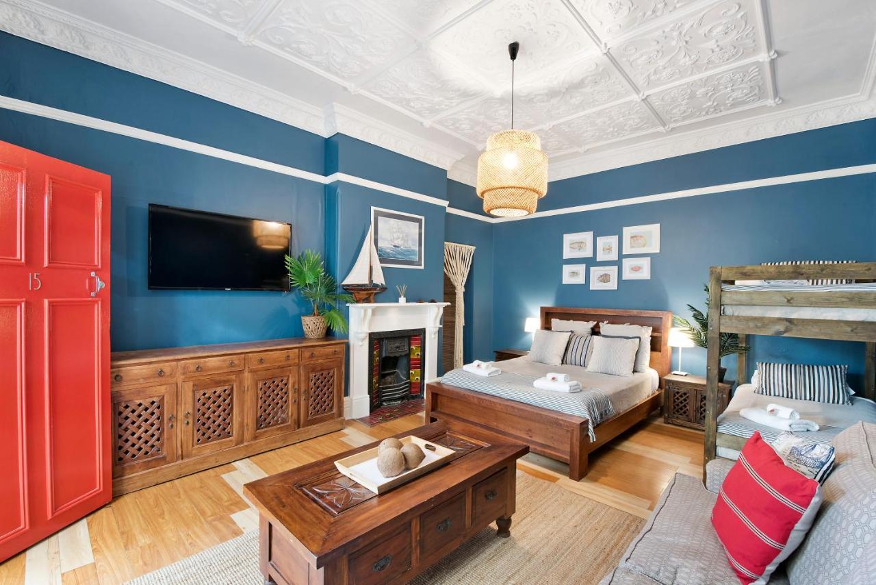 Manly Waves Studios & Apartments Сидней Экстерьер фото